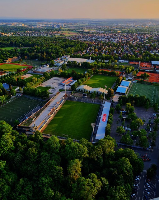 里程碑，亚泰37岁前锋谭龙已在中超出战200场比赛